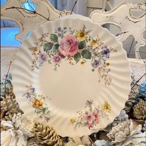 Beautiful Rose Arcadia Royal Doulton Plate